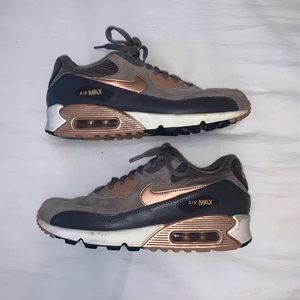 Air max shoes